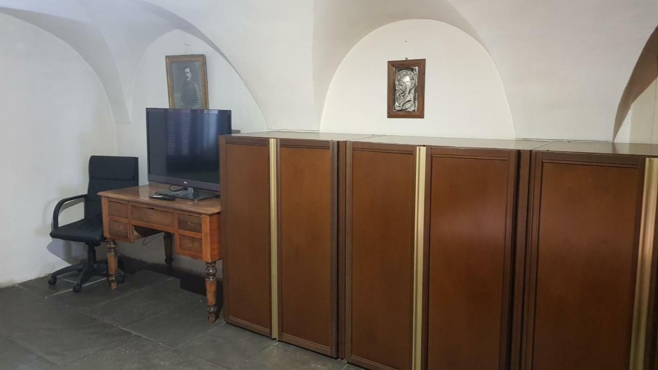 Appartamento Storico In Pieno Centro Ad אניונה מראה חיצוני תמונה