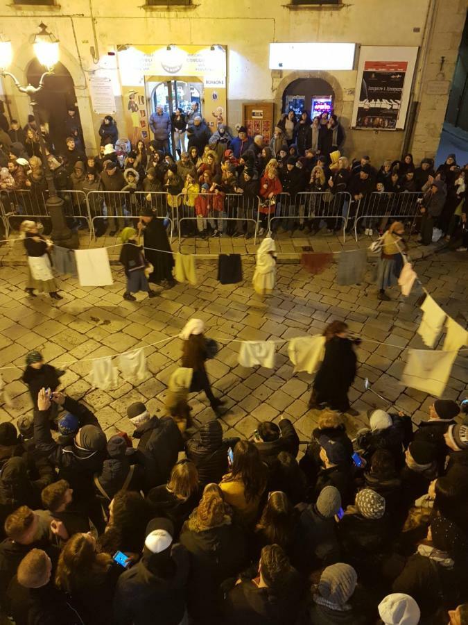Appartamento Storico In Pieno Centro Ad אניונה מראה חיצוני תמונה
